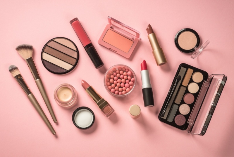 Makeup and Cosmetics Can Make You Look Good and Save Your Wallet at the Same Time